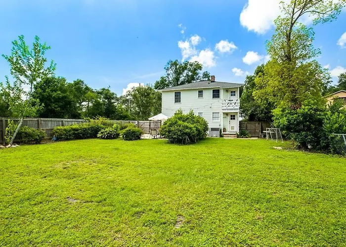 East Hill Oasis Near Beaches & Downtown Pensacola