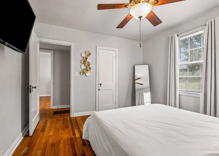 East Hill Oasis Near Beaches & Downtown * Pensacola